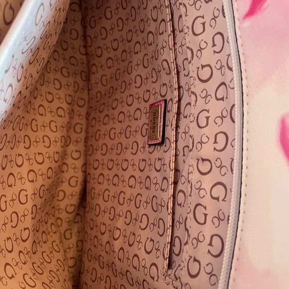 Guess floral tote - Picture 5 of 5